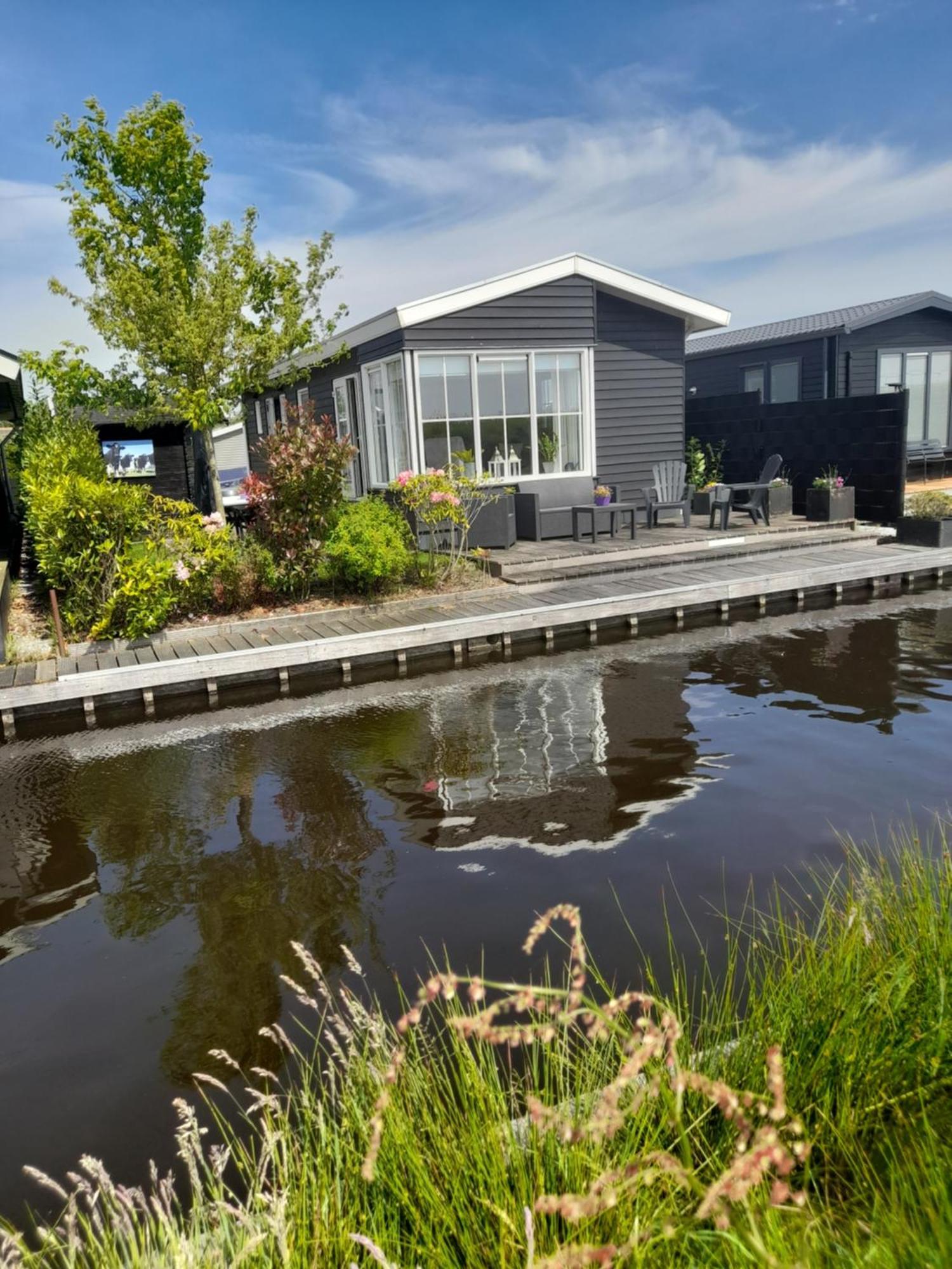 Wuivend Riet Gelegen Op Resort Venetie 지손 외부 사진